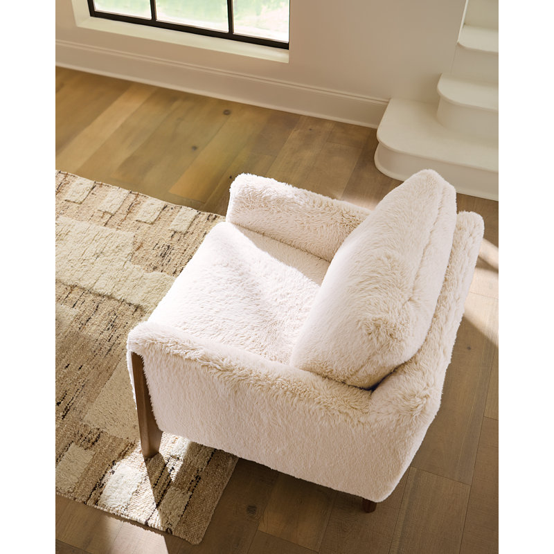 Cynthia Chair