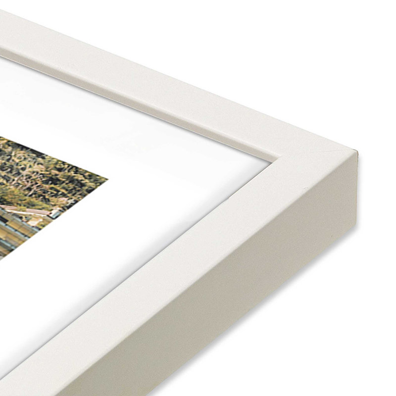 Impression sur palette Hillside, Cadre opaque blanc, H 19 po x l 25 po x P 1,25 po