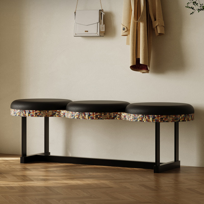 Banc noir luxueux de style italien clair