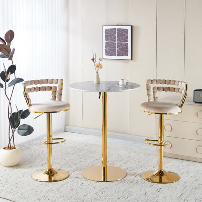 Tabouret de bar blanc avec 2 pieds en fer doré et coussins moelleux pour le salon