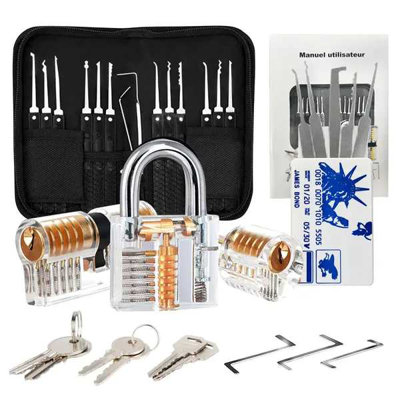 Master Lock Magnum Heavy Duty Outdoor Padlock with Key