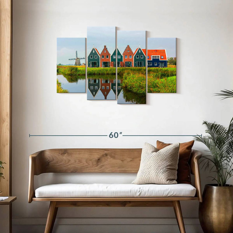 Nicci Roompot Volendam Marinapark, 27" H x 43" W