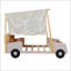 Lit voiture en bois avec coussin-585235476
