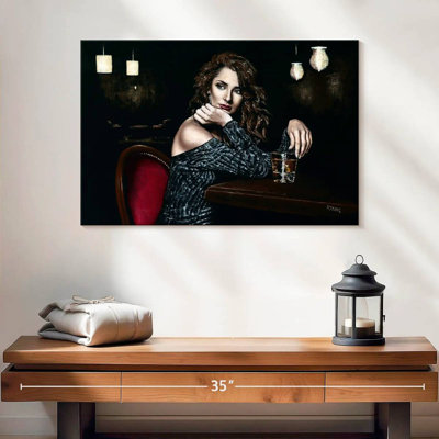 Leisha Whisky Neat