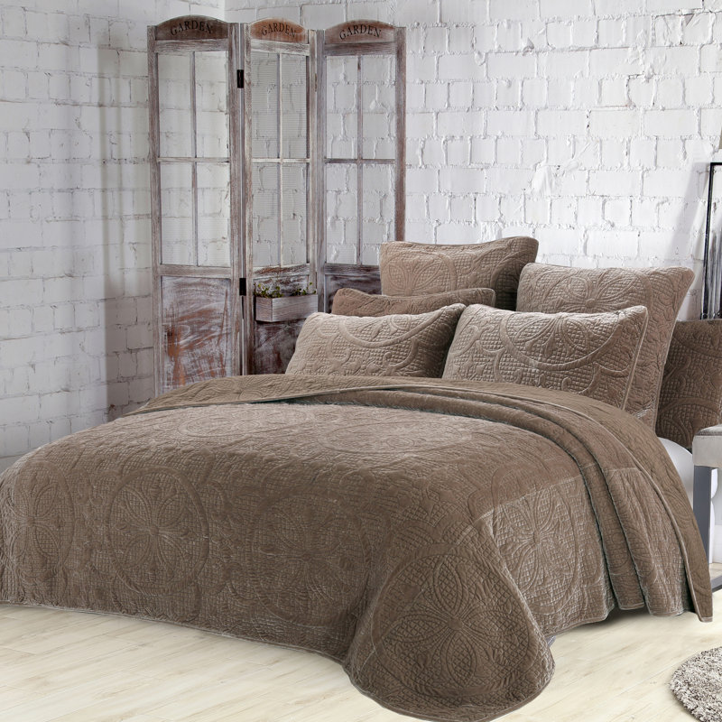 Estate Farmhouse / Country Velvet Quilt, Full/Queen Quilt + 2 Shams, Taupe