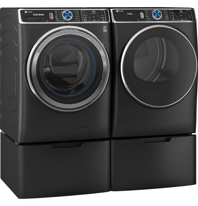 5.3 Cu. Ft. High Efficiency Smart Front Load Washer in Silver/Black