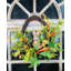 Couronne de brindilles 18 po Lapin avec carottes et fleurs sauvages