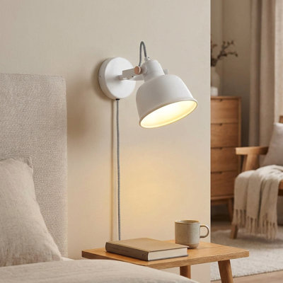 Applique murale moderne à brancher avec tête rotative réglable, lampe de chevet minimaliste nordique avec interrupteur pour chambre à coucher et appartement