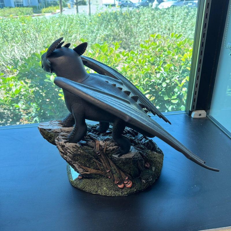 How to Train Your Dragon Toothless Master Craft Table Top Statue