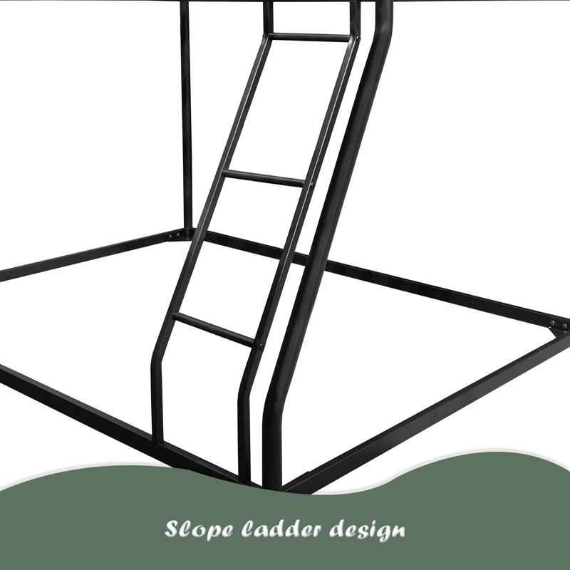 Lit simple au-dessus d'un lit double