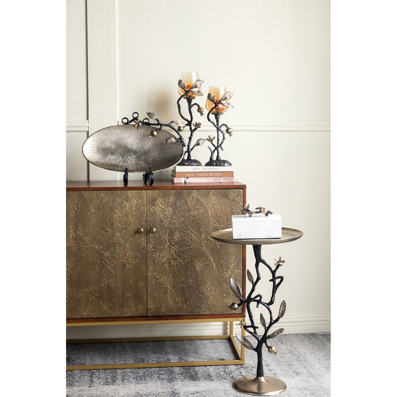 Table d'appoint de 24 pouces de hauteur en aluminium noir et or avec un motif de grenade, une table de bout fonctionnelle, un présentoir ou un support à plantes