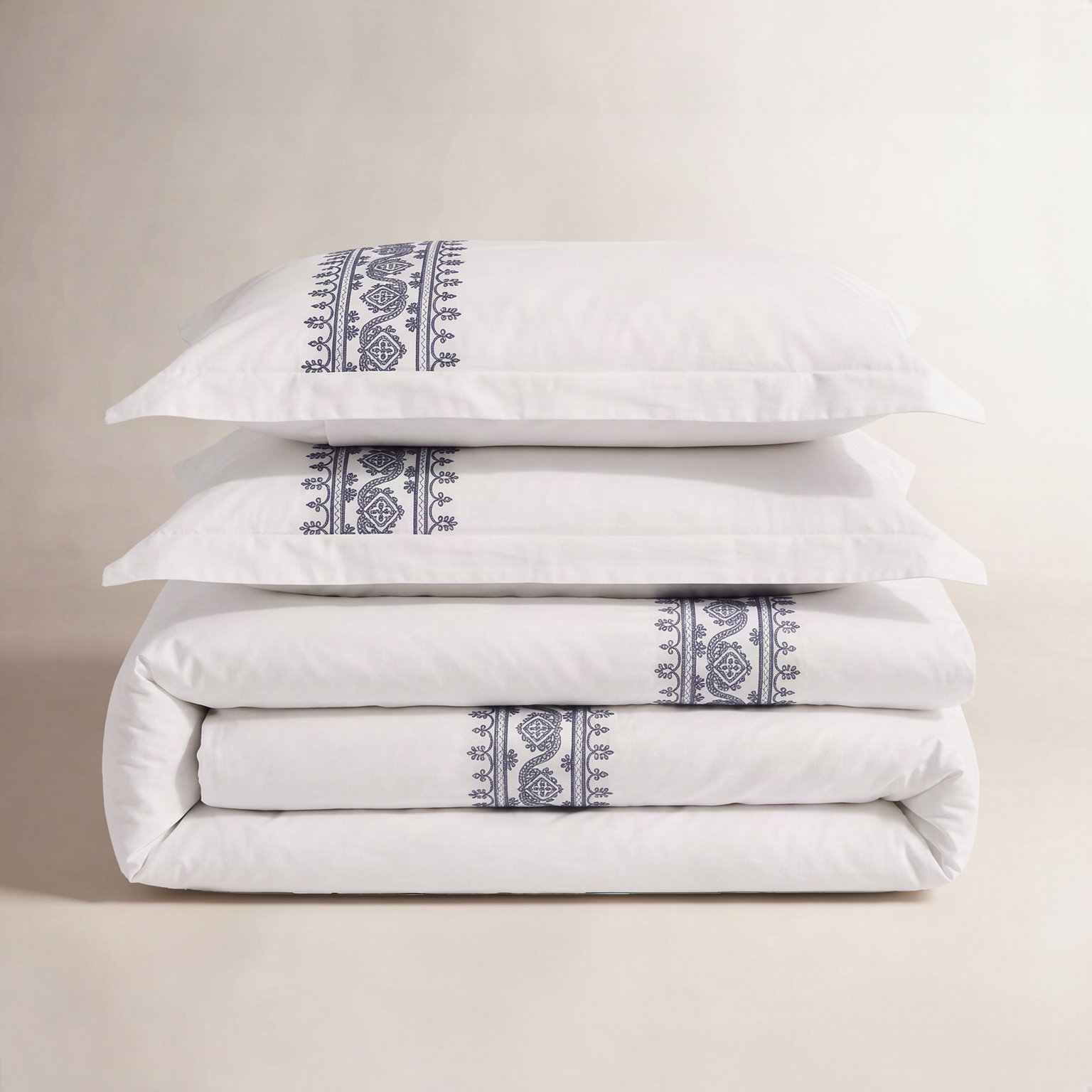 Embroidered Cotton Duvet Cover Set, Full/Queen, Gray/White