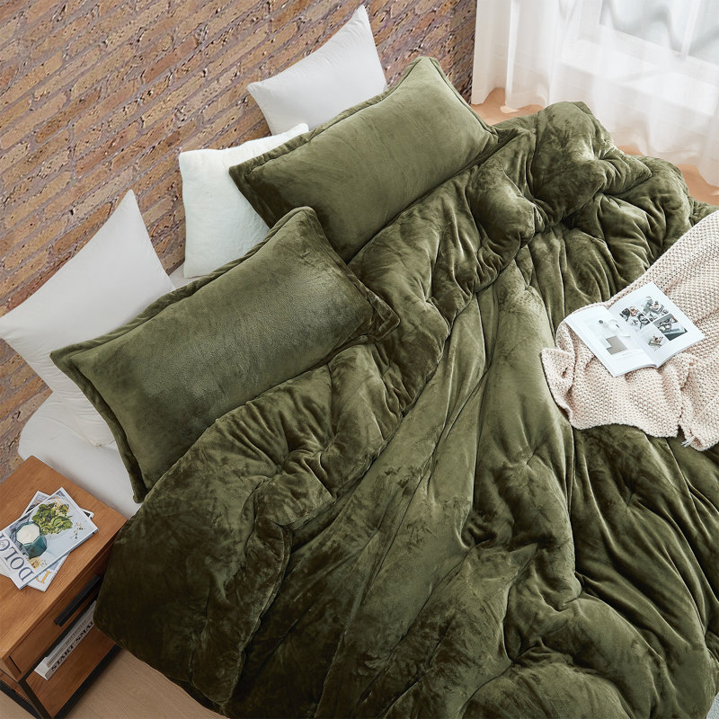 Winter Moss Twin Down Alternative Microfiber Comforter Set