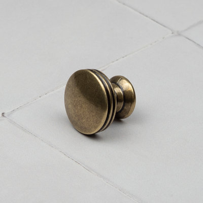 30mm Antique Brass Layered Round Knob