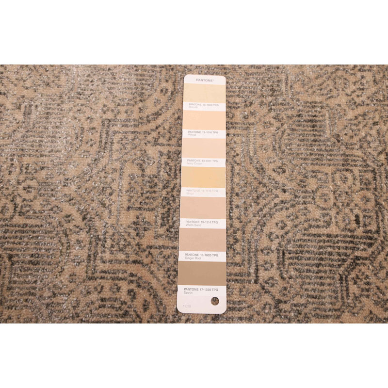 Tapis brun clair Heritage 2 pi 6 po x 10 pi 2 po