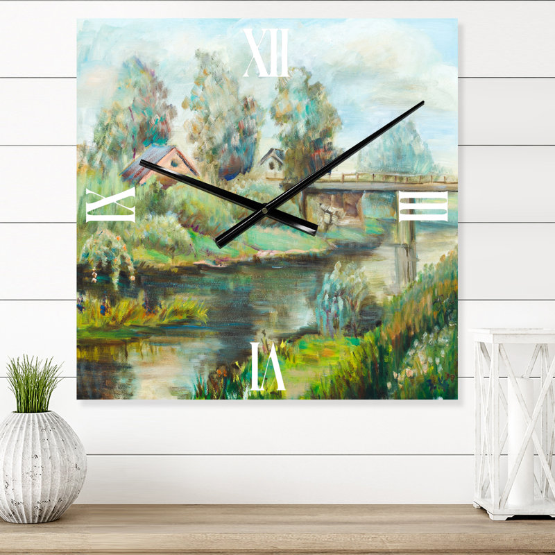 Horloge murale pont sur la rivière à Rustic Lake House, Moyen