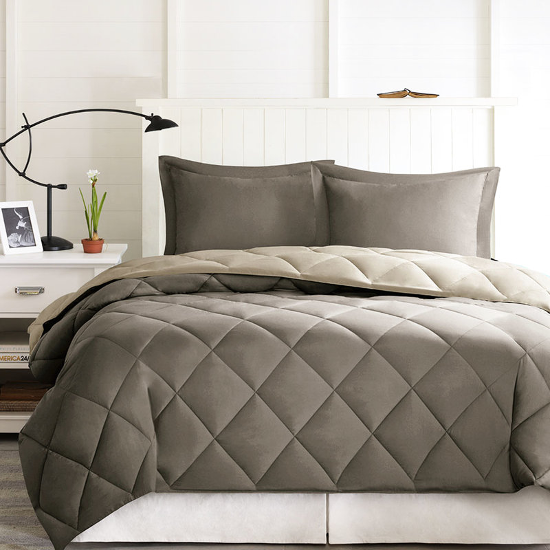 Édredon en duvet synthétique très grand 3M, Édredon très grand + 2 taies décoratives, Brun / Sable