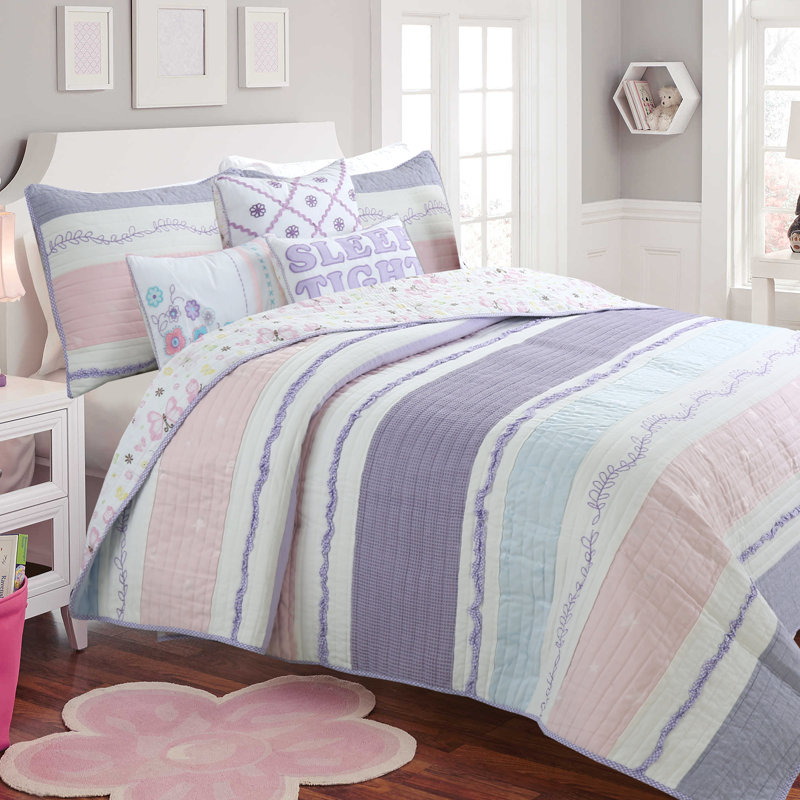 Stripped Floral Vine Star Butterfly Ruffle Embroid Cotton Striped Quilt, Queen Quilt + 2 Standard Shams