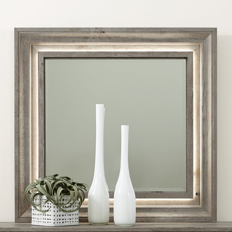 Horizons Lighted Mirror