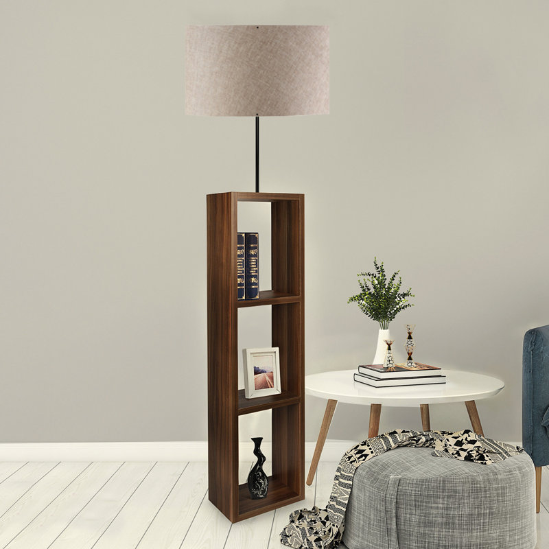 Lampe sur pied moderne en bois, finition beige et bois, hauteur 59,1 po | Fabrication 100% PVC et panneau de fibres à densité moyenne, base 8,3 po x 10,4 po | Douille E27, 40 W maximum | Design scandinave élégant pour le salon, la chambre à coucher et les espaces de bureau