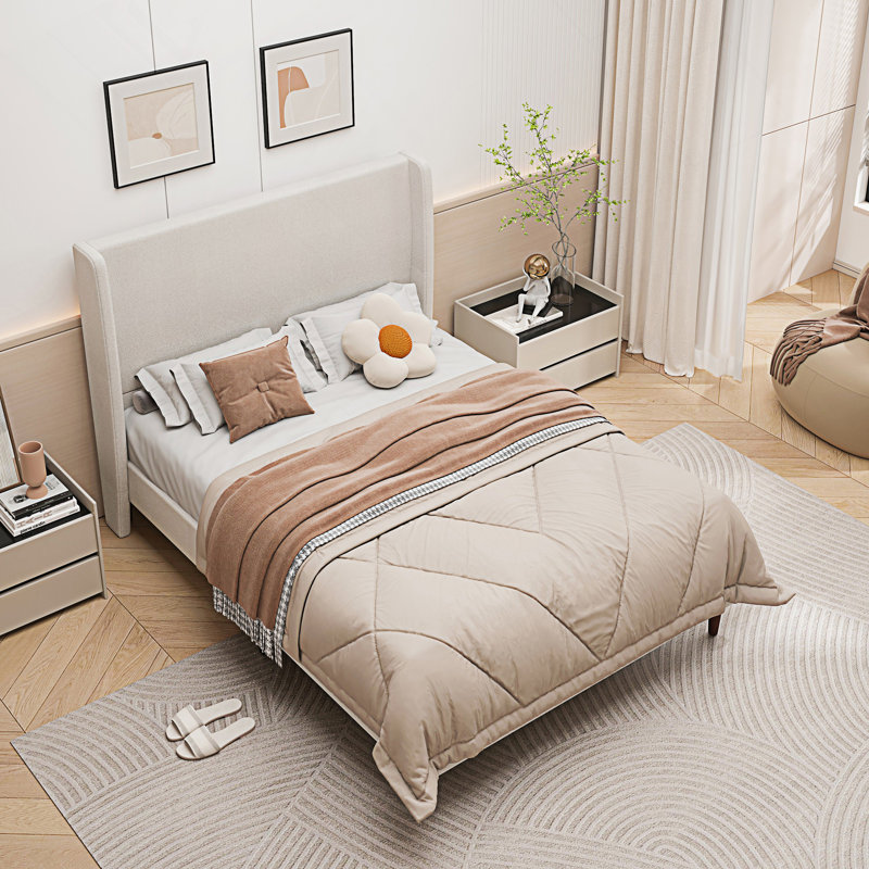 Grand lit grand dossier moelleux, Grand lit