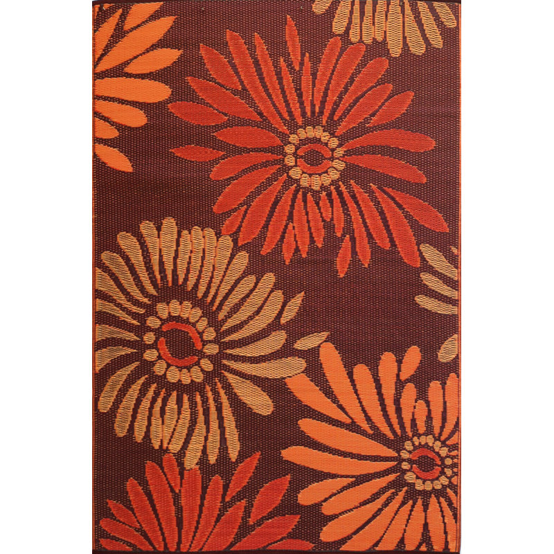 Daisy Red Indoor/Outdoor Area Rug - Reversible, UV Resistant, 100% Recycled Material, Rectangle 6' x 9'