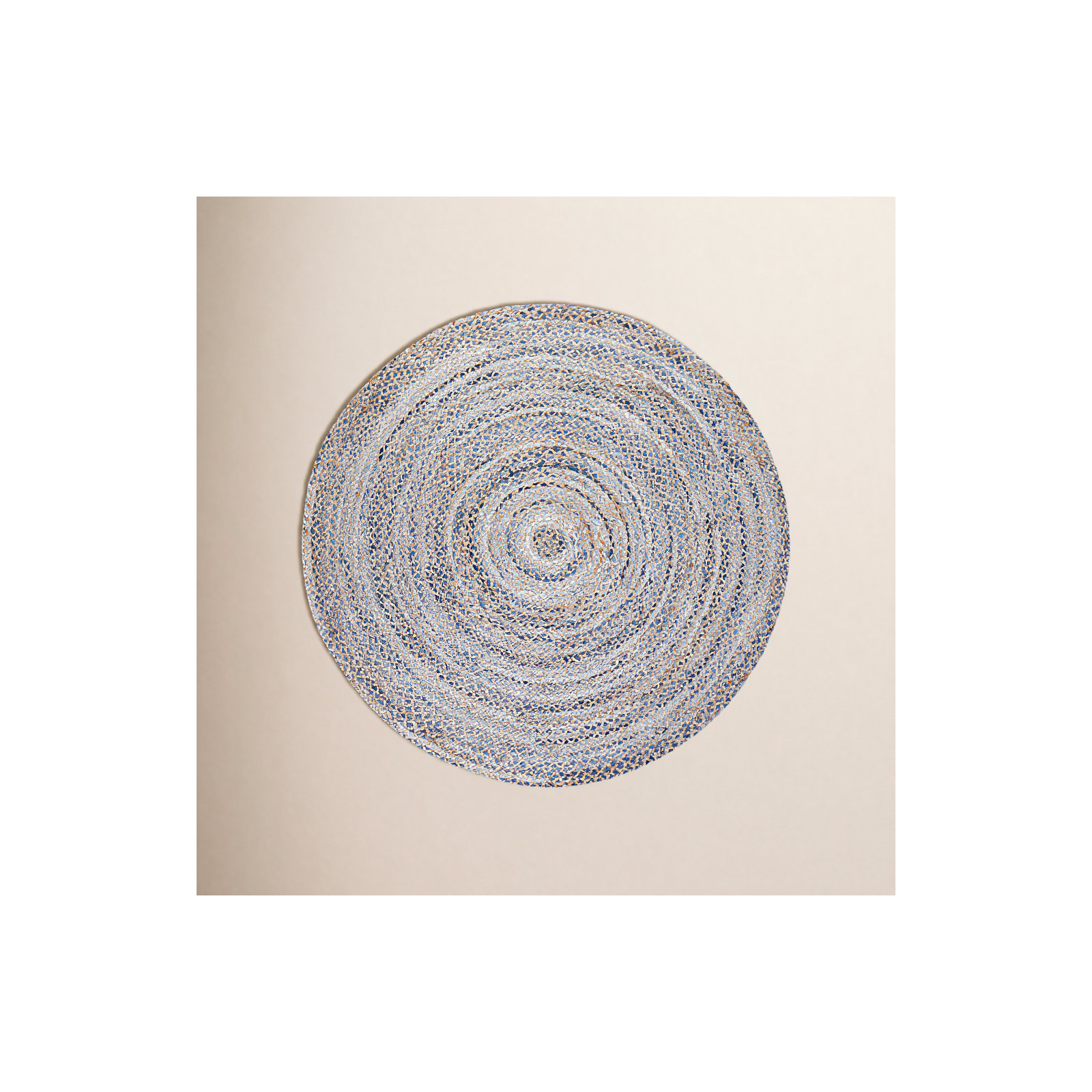 Rug, Round 8'