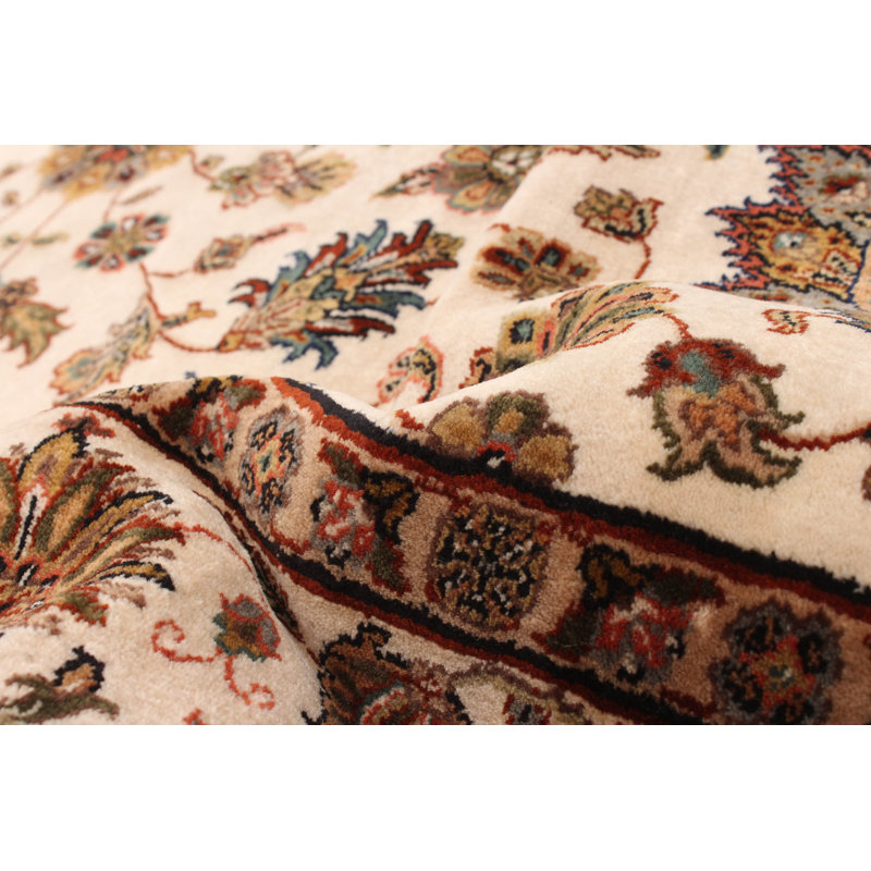 Tapis crème Mirzapur 6 pi 1 po x 9 pi 0 po