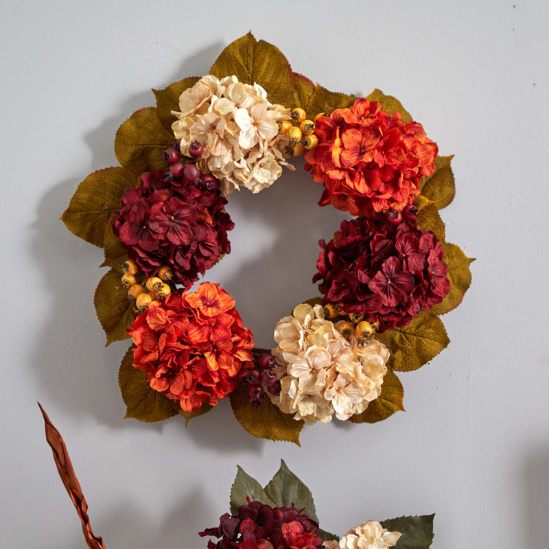 Faux Berry Polyester 20'' Wreath