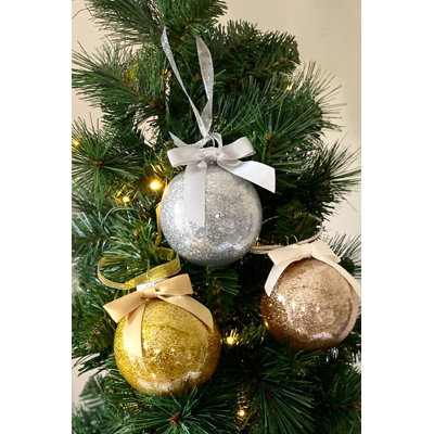 3 Metallic Ornament Set
