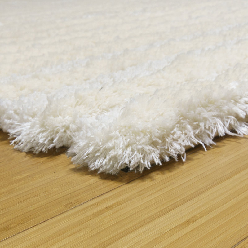 Tapis ivoire à poils longs Cason Mamie, Rectangle 6 pi 6 po x 9 pi 6 po