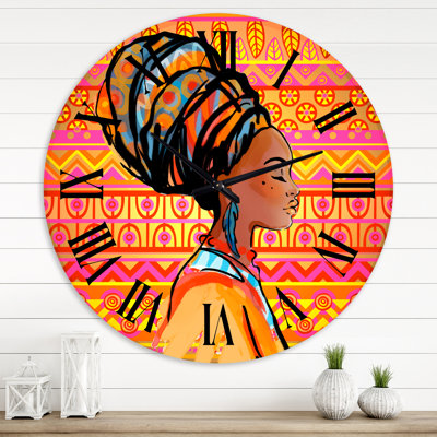 Portrait d'une femme afro-américaine avec un turban I - horloge murale moderne