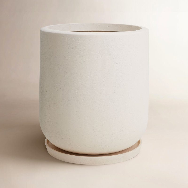 Cailie Pot Planter, 28.5" H x 24.5" W x 24.5" D