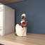 Sculpture femme africaine avec pot d'eau rouge Harly