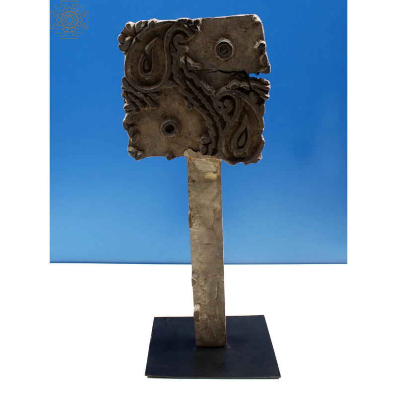 Figurines & Sculptures