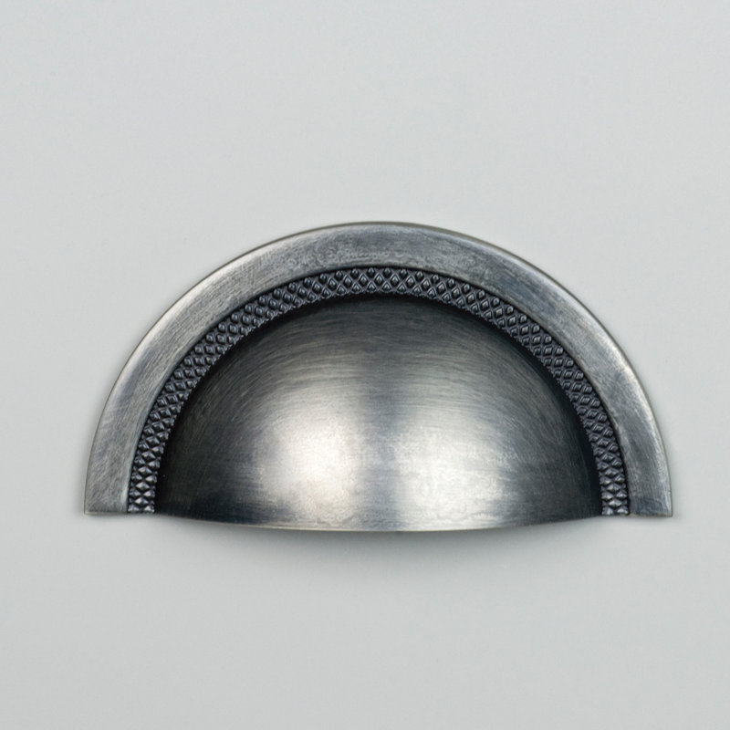 Poignée coquille 2 1/2" center to central Shell, Nickel antique