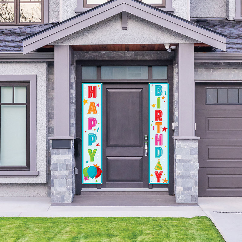Ensemble de 2 banderoles verticales Fun Express Happy Birthday