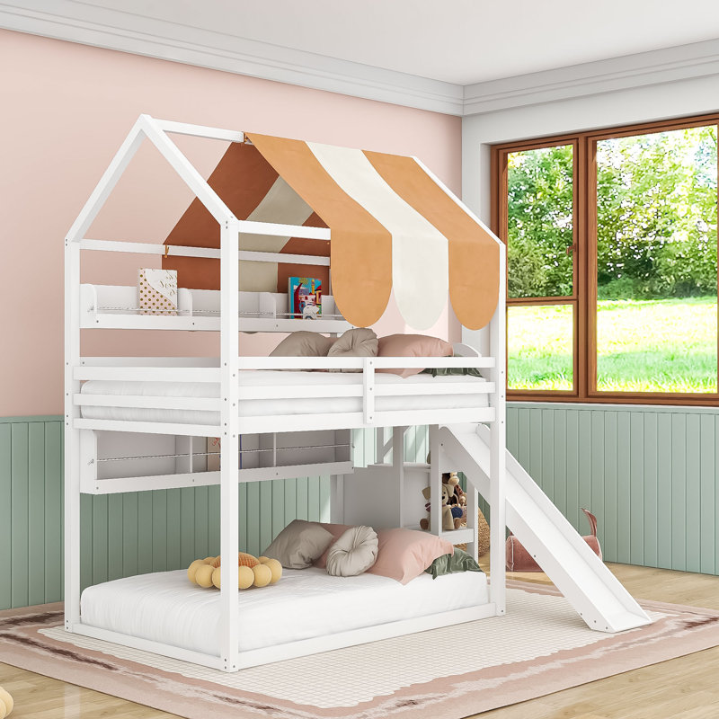 Lit mezzanine en bois avec glissade et tablettes intégrées de style maisonnette, Blanc