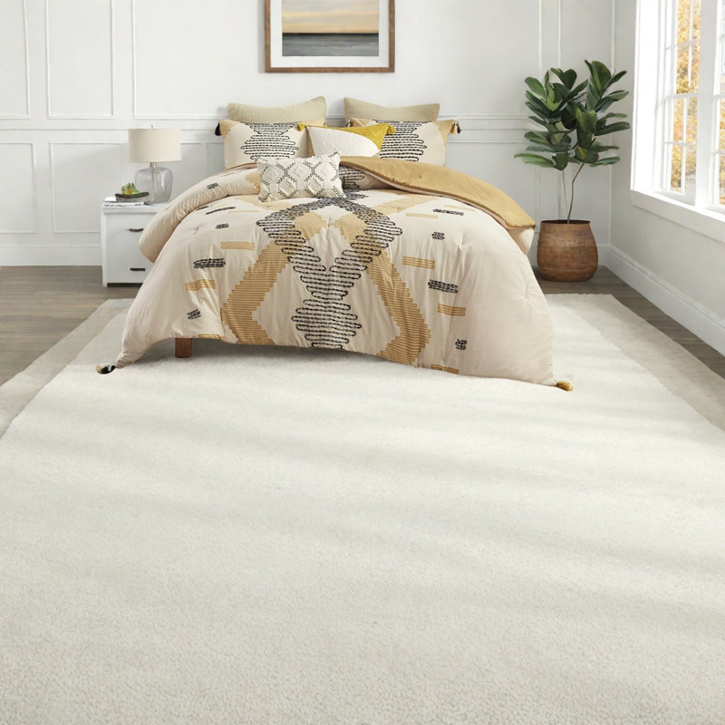 Premium Cotton Bedding Set, Modern Comforter With Tassels, Ideal For Home