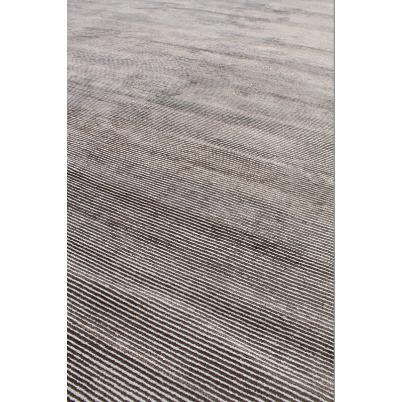 Tapis brun / chocolat coupé et bouclé tissé à la main, Rectangle 5 pi 9 po x 8 pi 8 po