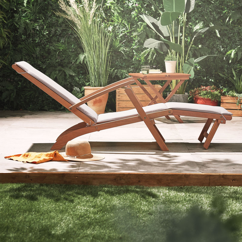 Sun Lounger Steamer Chair