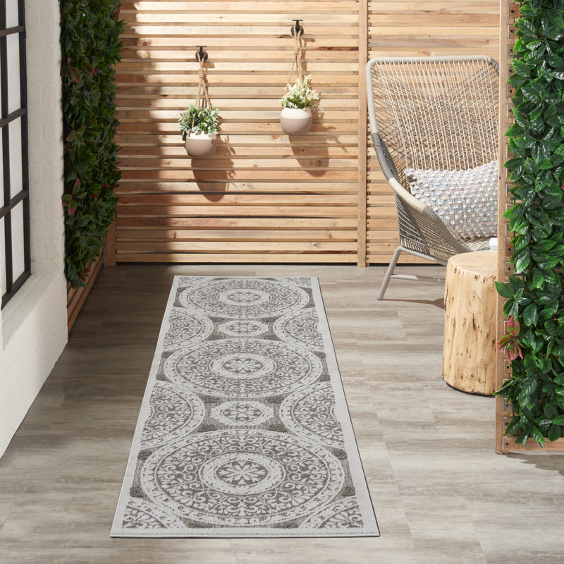 Grice Geometric Indoor / Outdoor Rug, Runner 2'2" x 10'