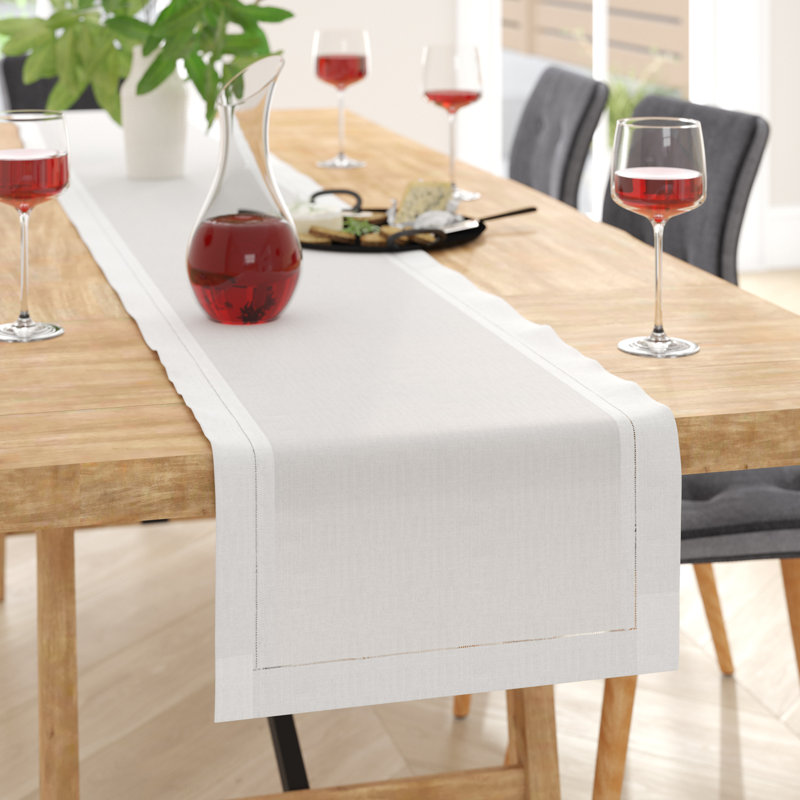Chemin de table Gelder, Blanc, L 120 po x l 16 po