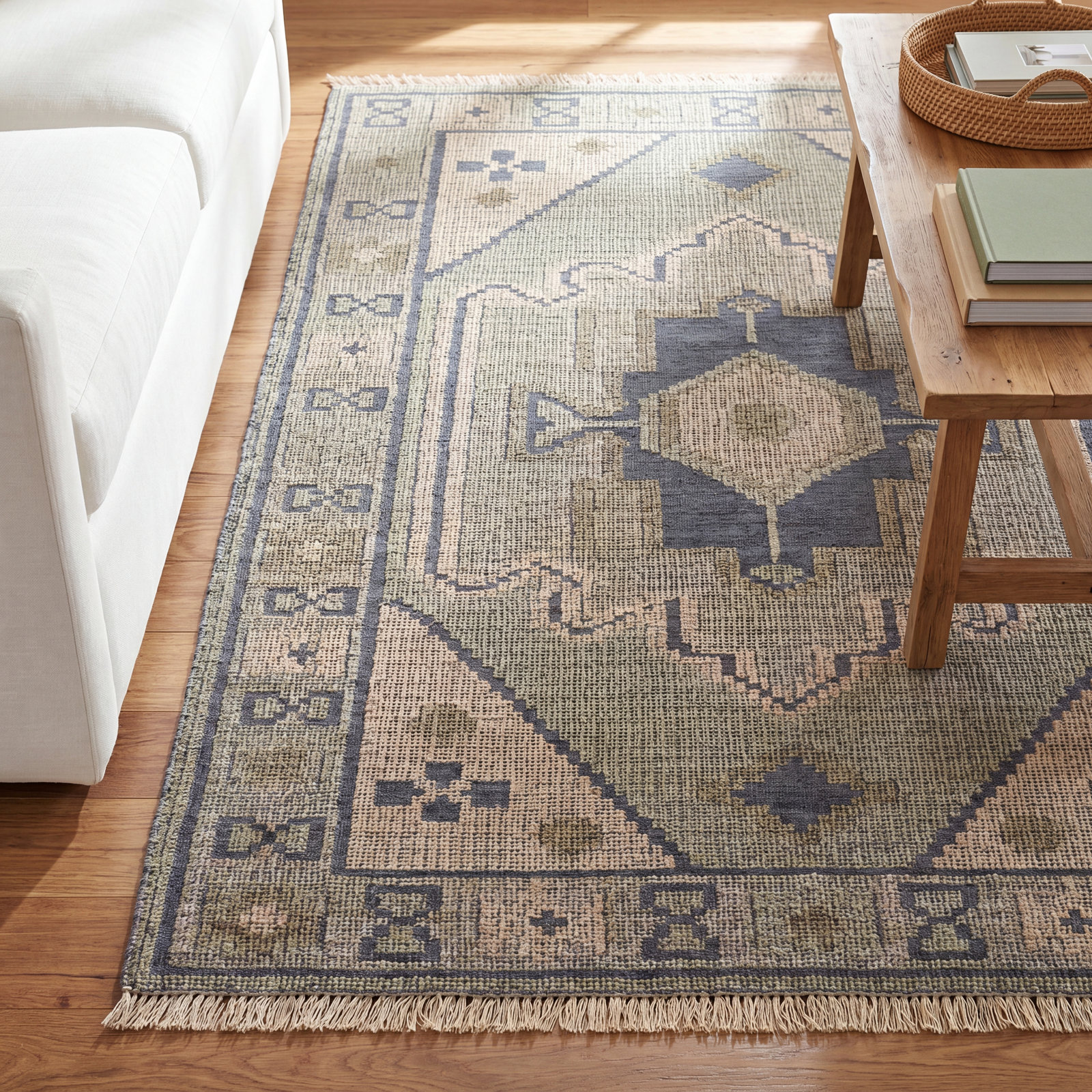 Aris Taupe Brown Hand-Woven Oriental Wool Rug, Rectangle 8' x 10'