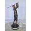 Statue en bronze Evyonne Golfeur en action montée sur marbre Taille: 11 po x 5 po x H 23 po