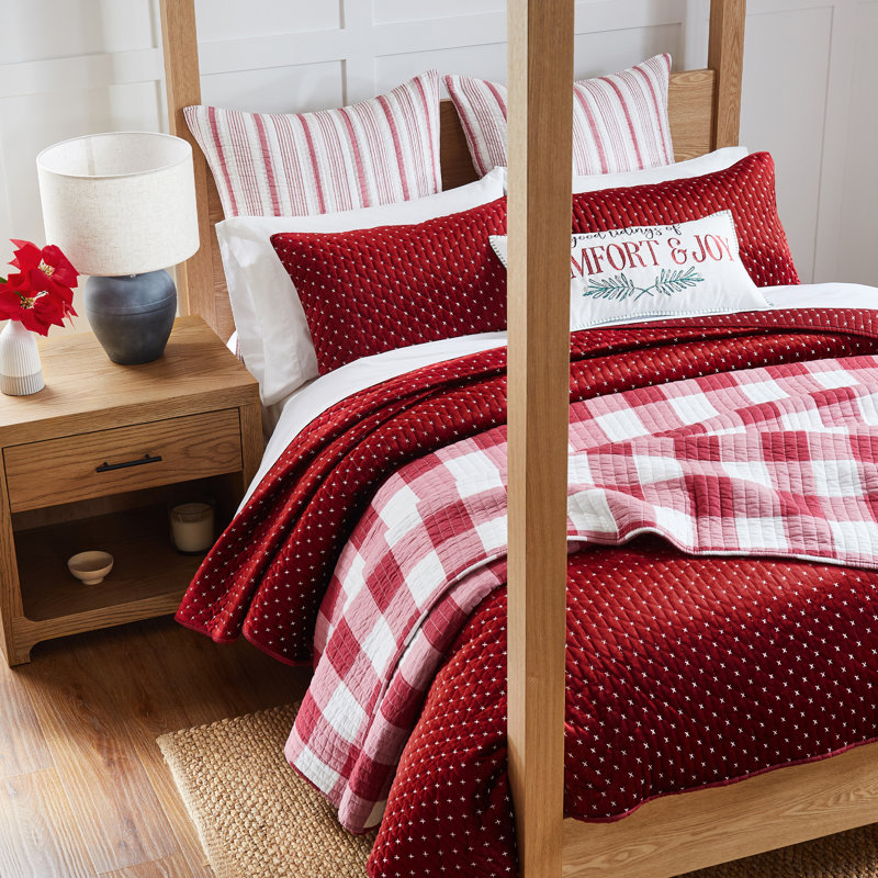 Cross Stitch Velvet Red with White Quilt Set, Queen Quilt + 2 Shams