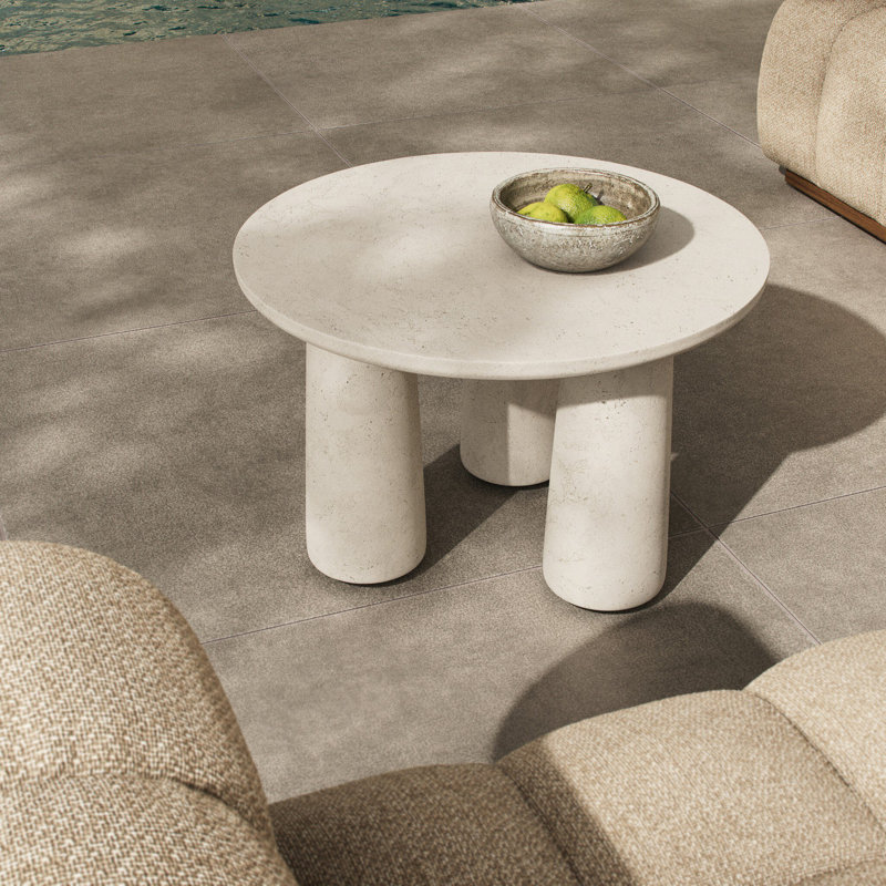 RYE Outdoor Round Coffee Table