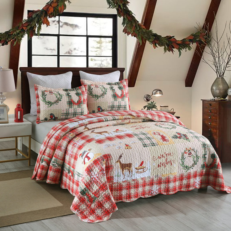 Queen Red Microfiber Christmas Quilt Set with Pillow Shams