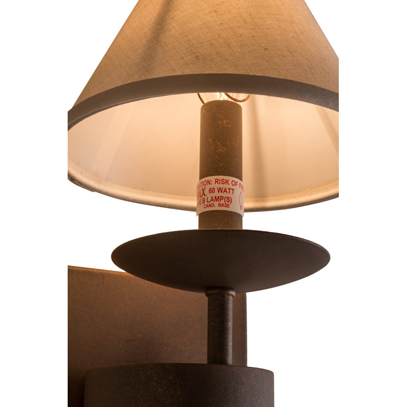 Raith 1 - Light Wallchiere