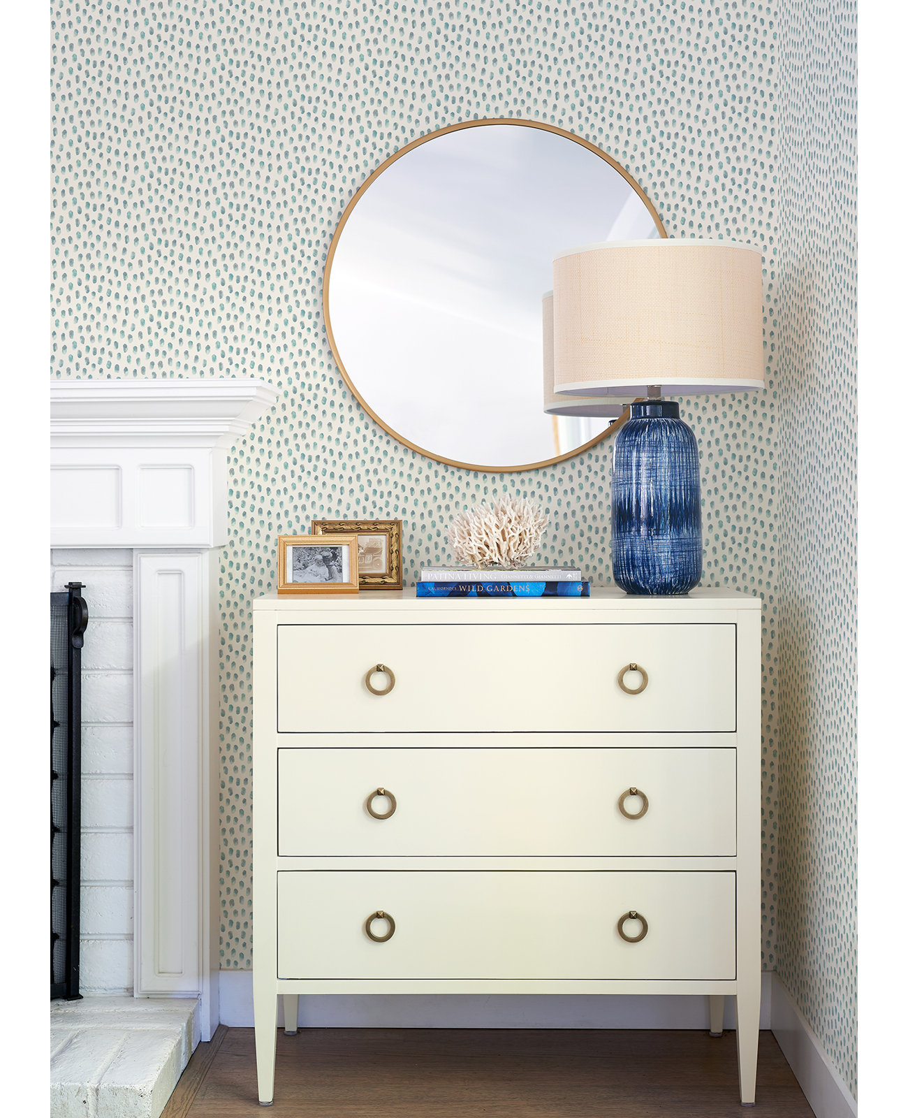 Cherbourg Modern Dots Wallpaper, Aqua